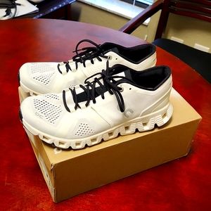 OnCloud Cloud X Women's size 9 - new